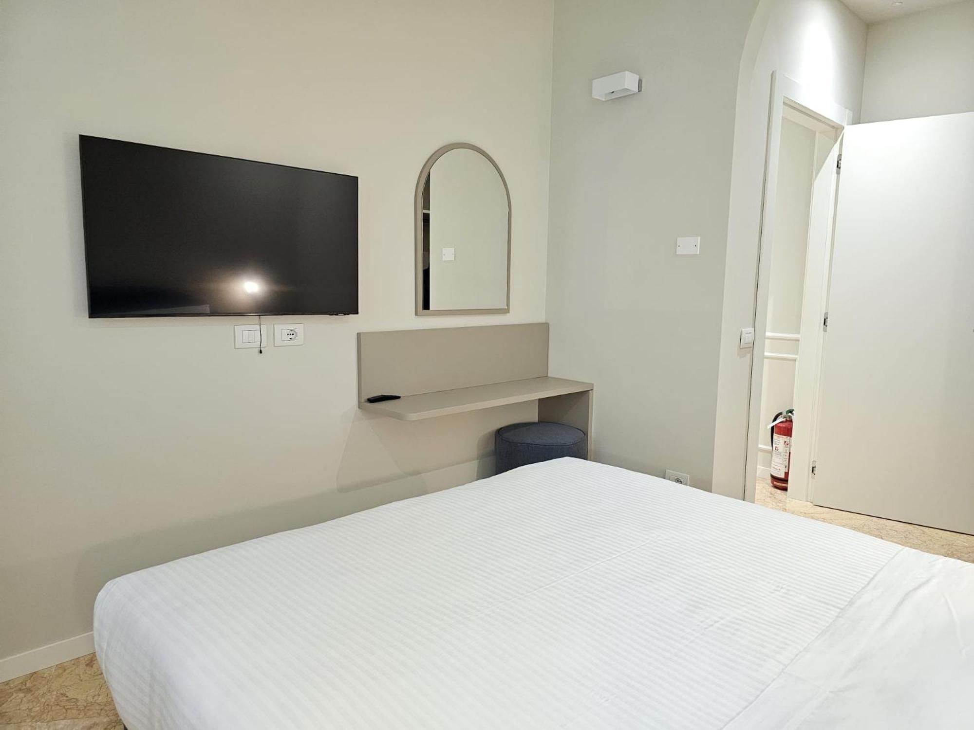 Andreola Central Hotel Milan Luaran gambar